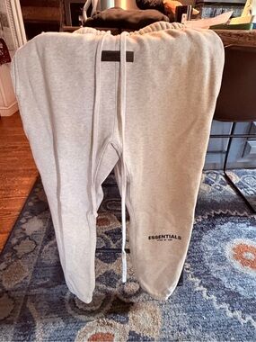 ESSENTIAL FEAR OF GOD Sweatpants